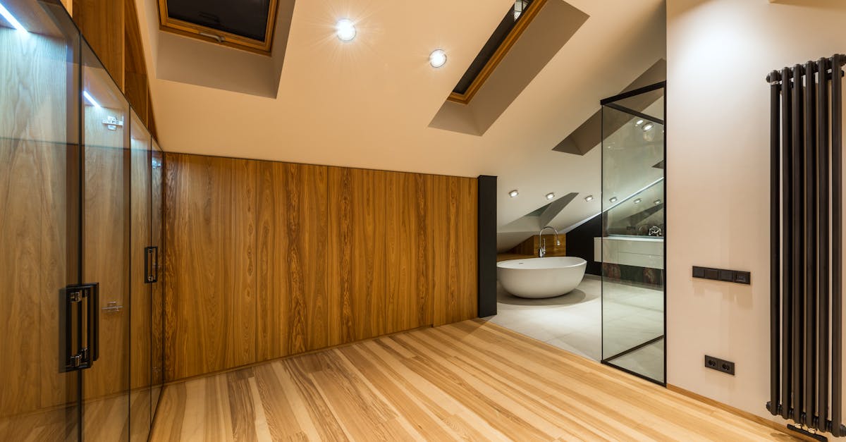 découvrez le coût moyen d’une rénovation de salle de bain en 2024, les facteurs qui influencent le prix, et des conseils pour optimiser votre budget tout en réalisant vos travaux.