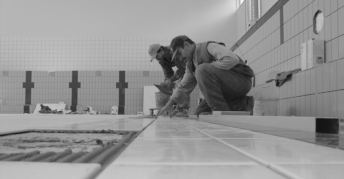 découvrez nos conseils et astuces pour réussir le carrelage de votre salle de bains. choix des matériaux, pose, entretien : tout ce qu’il faut savoir pour un rendu professionnel et durable.