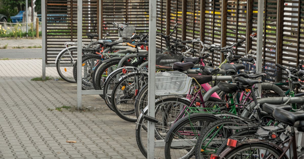 découvrez notre sélection de porte-vélos robustes et pratiques, idéals pour transporter vos vélos en toute sécurité lors de vos déplacements. installation facile, compatible avec plusieurs modèles de voitures.