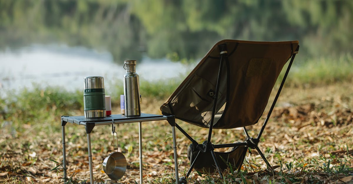 découvrez notre sélection de chaises de camping confortables, légères et faciles à transporter : idéales pour vos sorties en plein air, randonnées, festivals ou moments de détente au campement.
