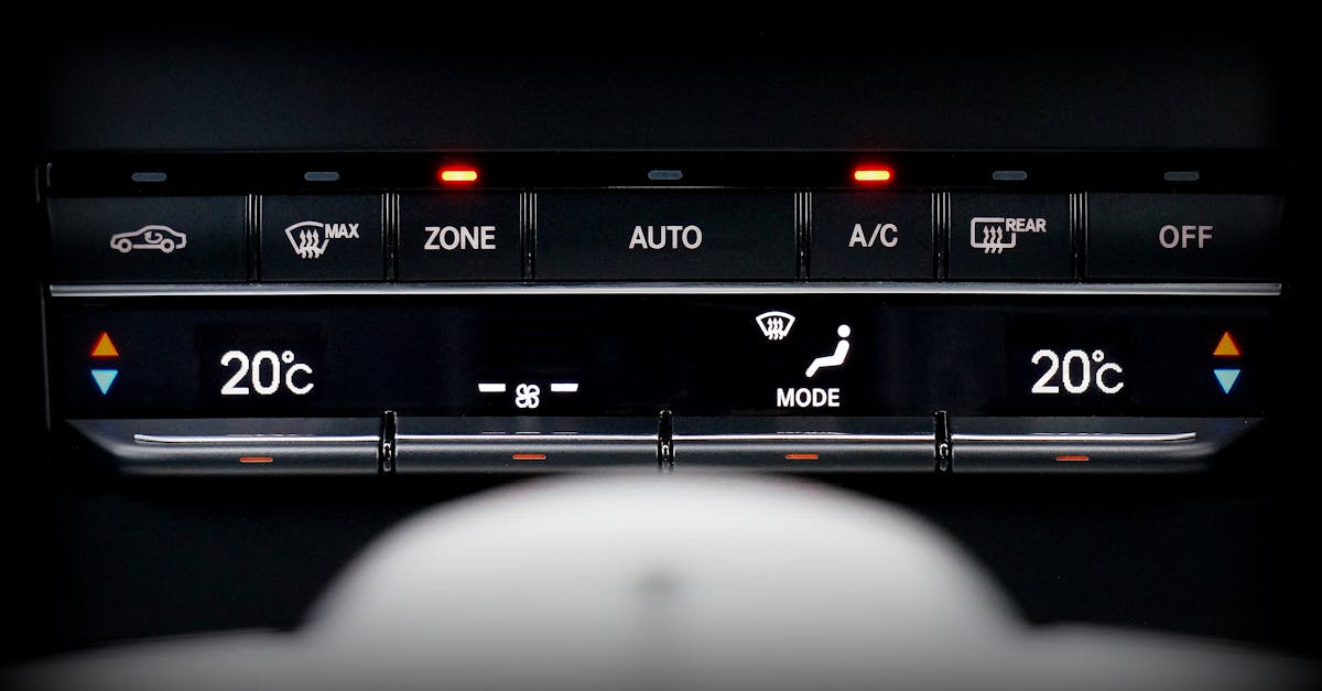 rechargez la climatisation de votre voiture pour un confort optimal en été. découvrez comment faire une recharge de clim auto, les avantages et les précautions à prendre pour un air frais et sain dans votre véhicule.