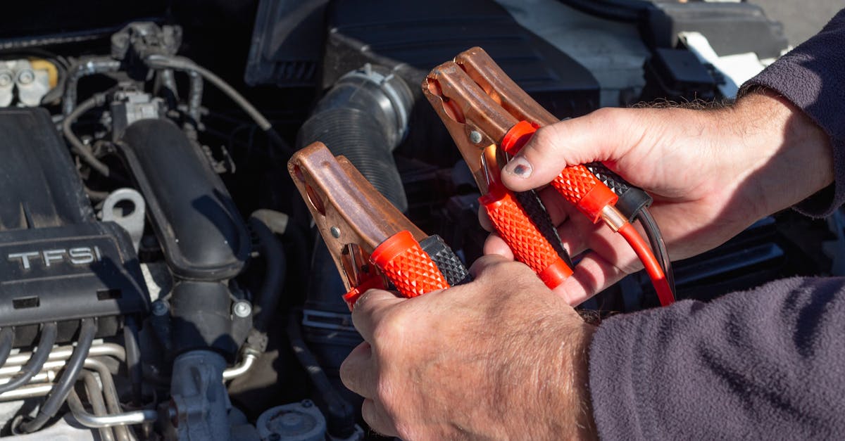 découvrez quel est le coût du remplacement d'une batterie de voiture, les facteurs qui influencent le prix et des conseils pour économiser sur votre prochaine batterie auto.