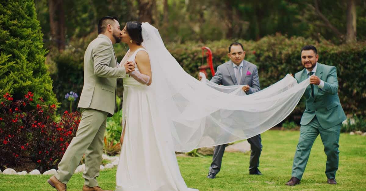 découvrez notre sélection de robes de cérémonie élégantes et raffinées, idéales pour toutes vos occasions spéciales. trouvez la tenue parfaite pour sublimer votre style lors de mariages, galas ou soirées.