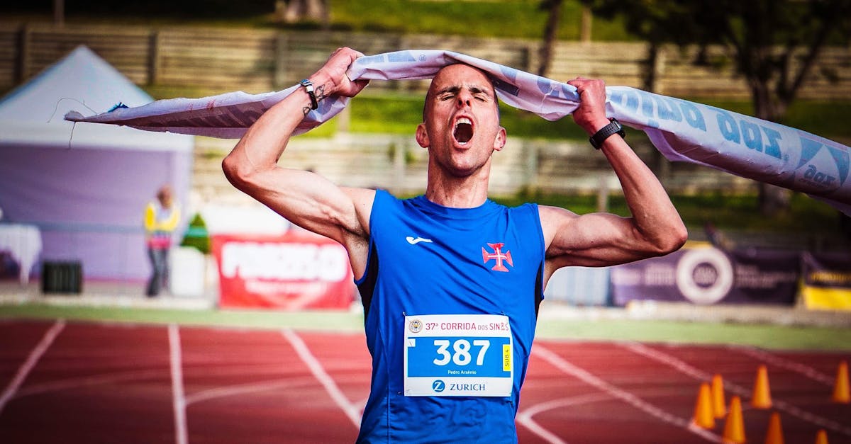 découvrez la signification, l’histoire et les qualités d’un champion : celui qui brille par ses exploits, son courage et sa détermination dans tous les domaines, du sport à la vie quotidienne.