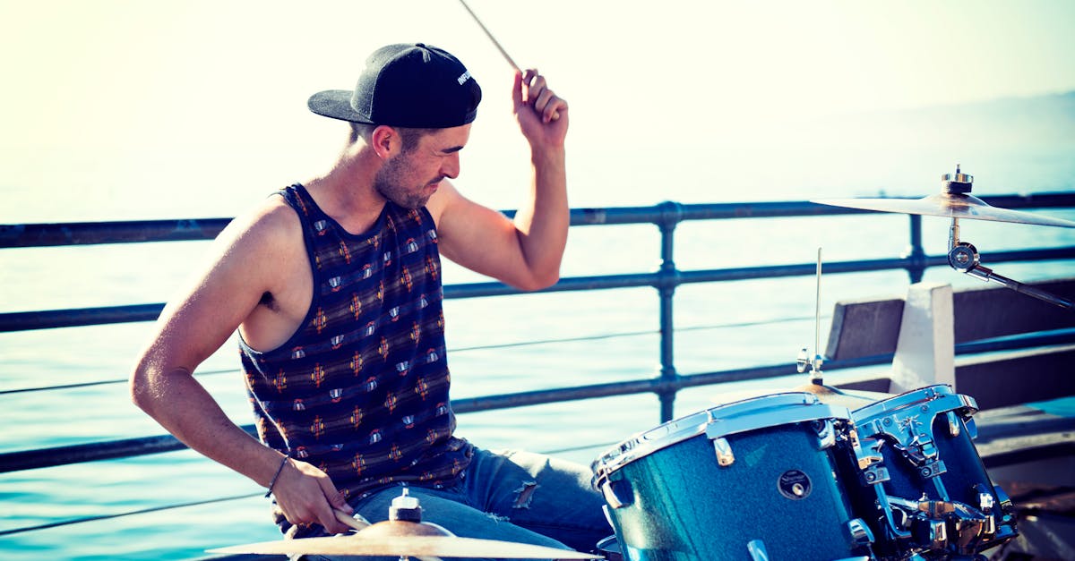 découvrez tout sur les drums : histoire, techniques de jeu, conseils pour débutants et passionnés de batterie. améliorez votre maîtrise de cet instrument rythmique incontournable !