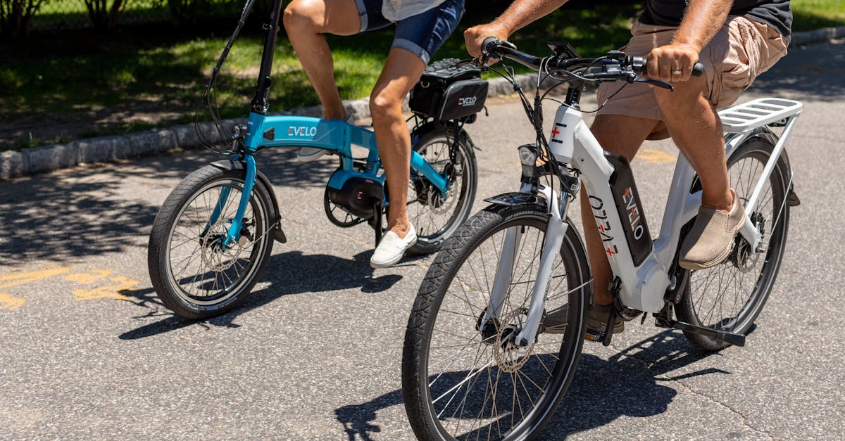 découvrez l'univers du vélo électrique : avantages, conseils d'achat, tendances 2024 et comparatifs pour choisir le meilleur vélo électrique adapté à vos besoins quotidiens.