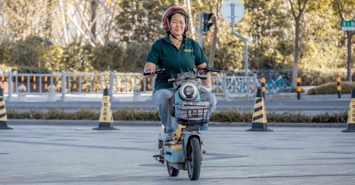 découvrez les trottinettes électriques : pratiques, écologiques et économiques pour vos déplacements urbains. conseils, comparatifs et guides pour bien choisir votre modèle d’electric scooter.