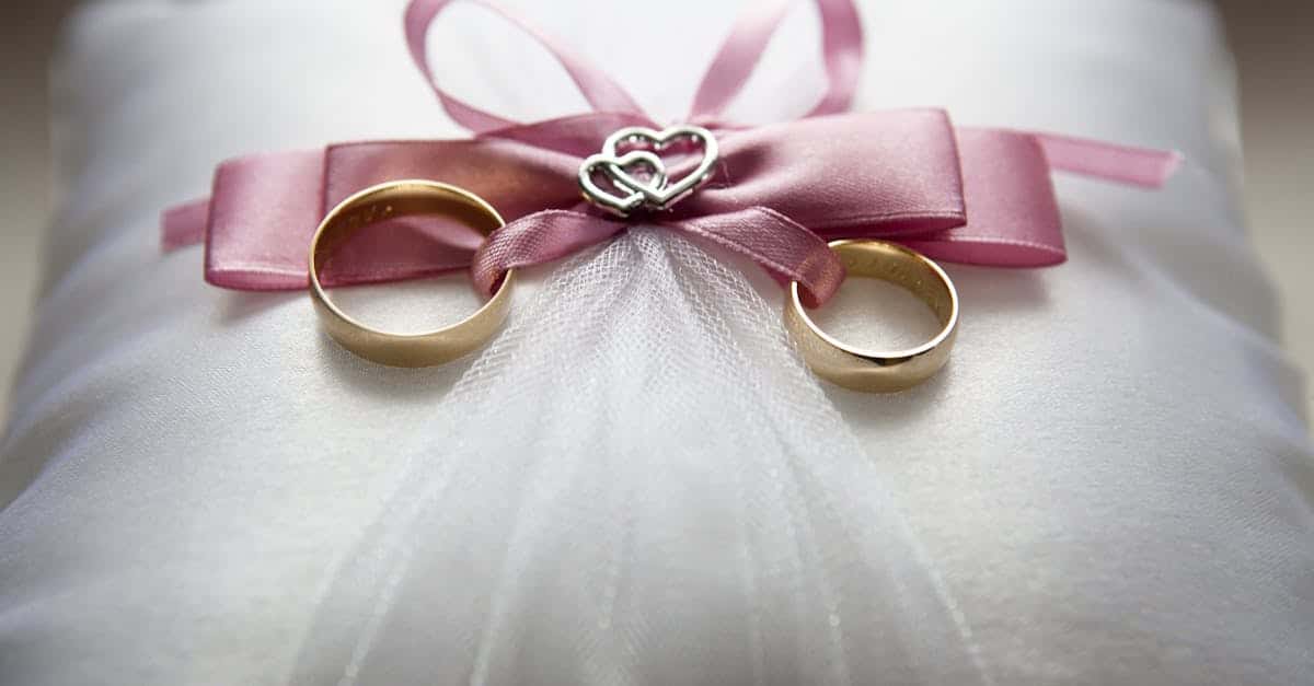 découvrez notre collection de bagues de fiançailles élégantes et raffinées pour célébrer votre amour. trouvez la bague parfaite pour un moment unique et inoubliable.