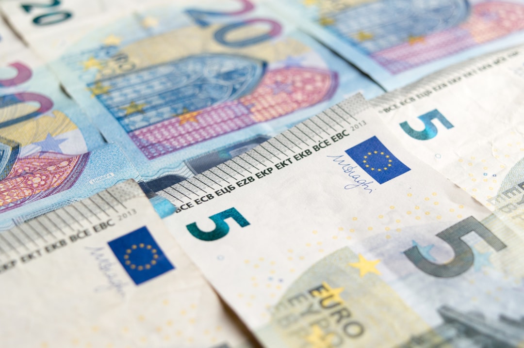 découvrez tout ce qu’il faut savoir sur les euro funds : fonctionnement, avantages, risques et conseils pour optimiser votre placement financier en toute sécurité.