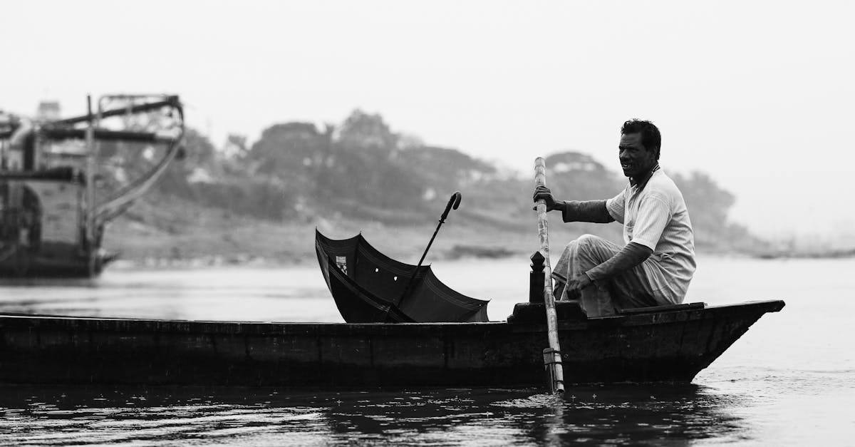découvrez notre sélection de parapluies de pêche, idéals pour vous protéger des intempéries lors de vos sessions de pêche. pratiques, résistants et faciles à transporter.