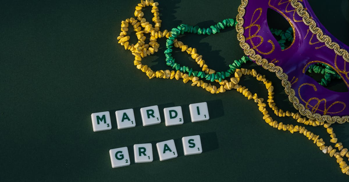 découvrez tout sur le foie gras : origine, fabrication artisanale, conseils de dégustation et astuces pour choisir le meilleur foie gras pour vos repas de fête.