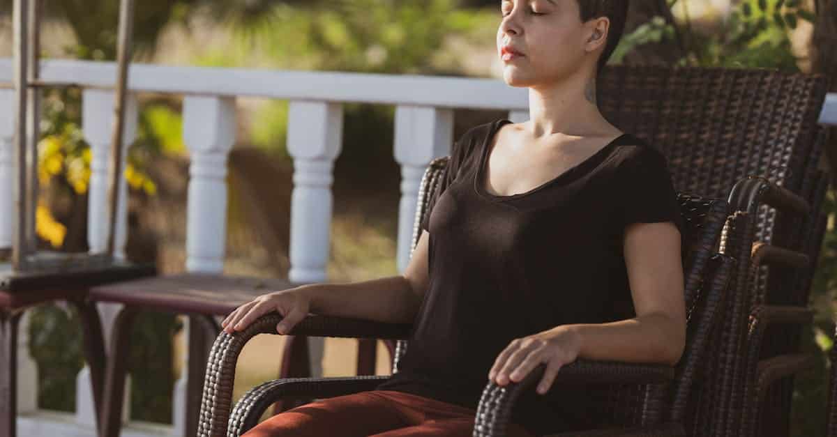 découvrez notre sélection de chaises de jardin confortables et élégantes, idéales pour profiter de vos espaces extérieurs. résistantes aux intempéries et faciles à entretenir, elles sublimeront votre terrasse ou votre balcon.