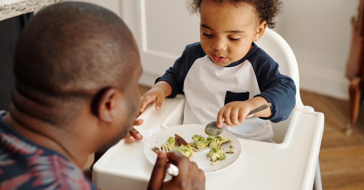 découvrez notre sélection de chaises hautes, idéales pour assurer confort et sécurité à votre enfant lors des repas. styles variés, réglables et faciles à nettoyer.