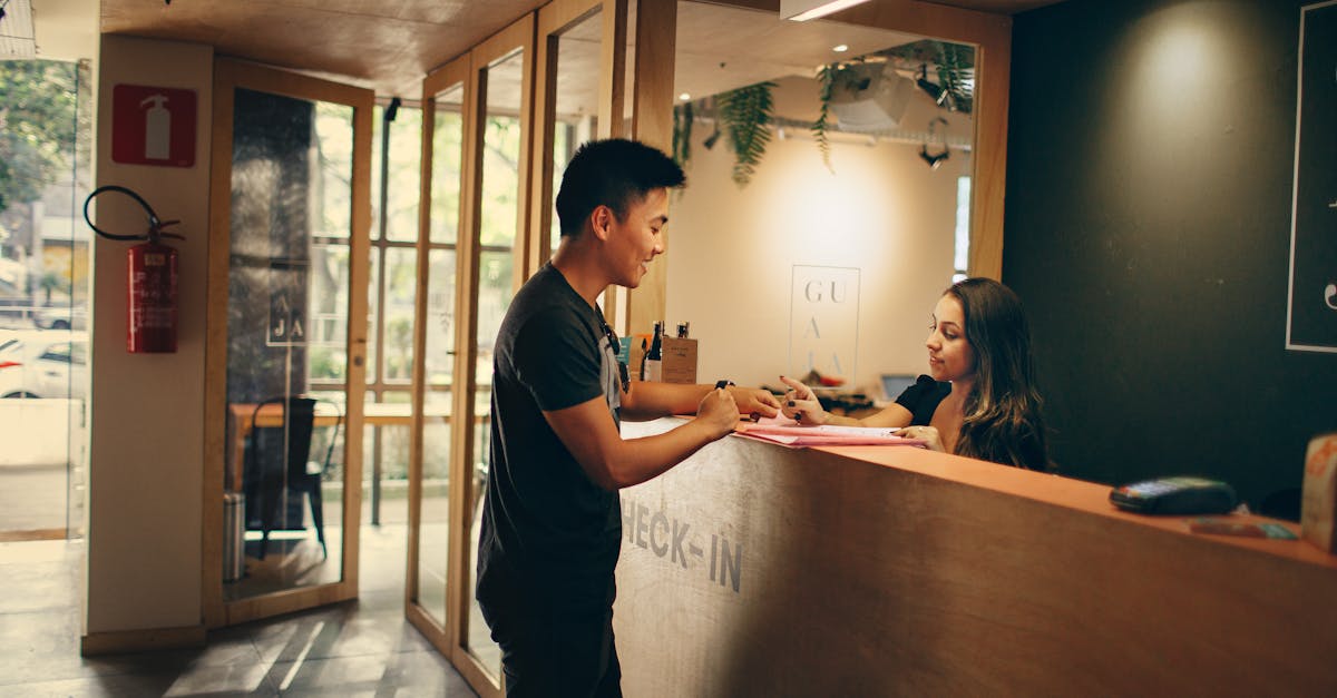 découvrez notre sélection de bureaux d'accueil ikea : des designs modernes et fonctionnels pour aménager votre espace de réception avec style et efficacité. qualité, praticité et solutions modulables au meilleur prix.