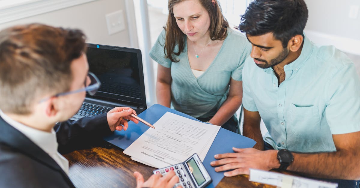 calculez facilement vos mensualités de prêt immobilier avec notre calculatrice hypothécaire en ligne. obtenez une estimation rapide de votre budget pour un achat immobilier.