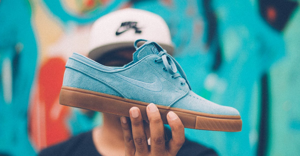 découvrez la nike tn, une basket emblématique alliant style urbain et confort exceptionnel. explorez les dernières collections, avis et conseils pour choisir la meilleure paire de nike air max plus.