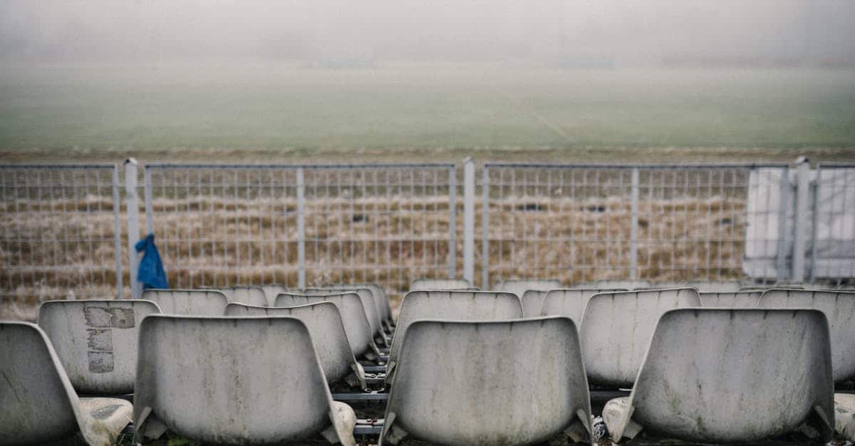 découvrez notre sélection de chaises d'extérieur en plastique, idéales pour votre jardin ou terrasse. résistantes, faciles à entretenir et design, elles offrent confort et durabilité pour tous vos moments en plein air.