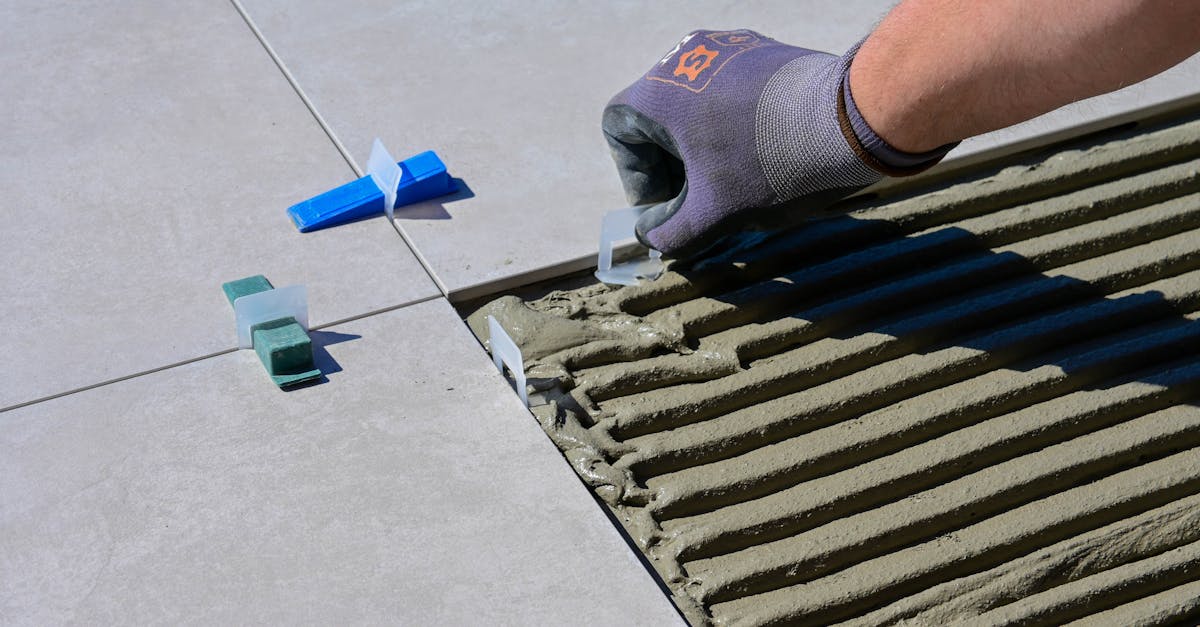 découvrez les intercalaires autonivelants, idéals pour assurer un nivellement parfait lors de la pose de carrelage ou de revêtements de sol. faciles à utiliser, ils garantissent une finition professionnelle, sans effort.