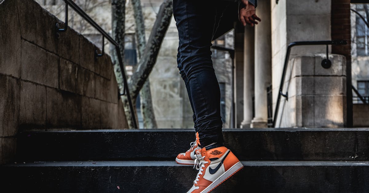 découvrez l'univers des sneakers : tendances, conseils d'achat, nouveautés et astuces pour choisir les meilleures baskets adaptées à votre style et à vos besoins.