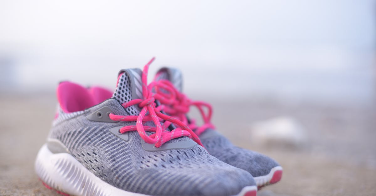 découvrez notre sélection tendance de sneakers pour homme et femme : modèles classiques, éditions limitées et nouveautés incontournables pour parfaire votre style urbain. livraison rapide et retours faciles.