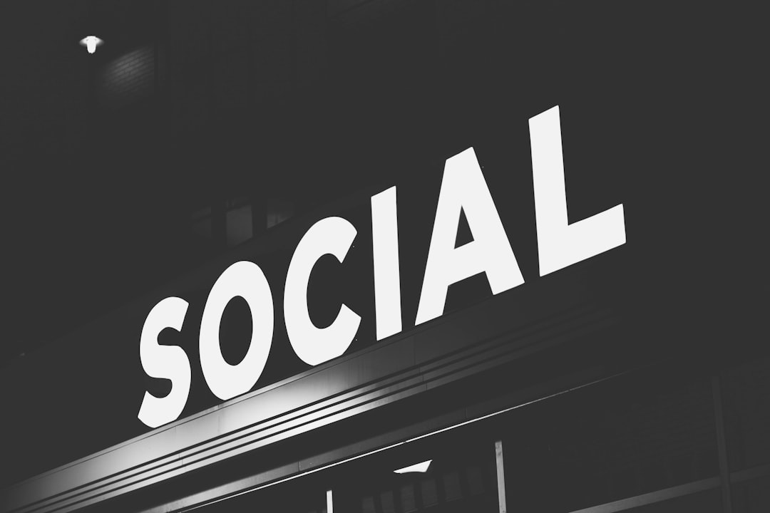 découvrez tout ce qu'il faut savoir sur les cotisations sociales : définition, fonctionnement et conseils pour optimiser vos contributions en entreprise ou en tant qu'indépendant.