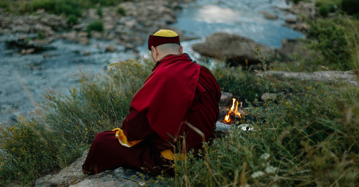 découvrez les bienfaits d'une retraite spirituelle : un moment privilégié pour vous reconnecter à vous-même, méditer, et trouver la paix intérieure dans un cadre inspirant. idéal pour revitaliser corps et esprit.