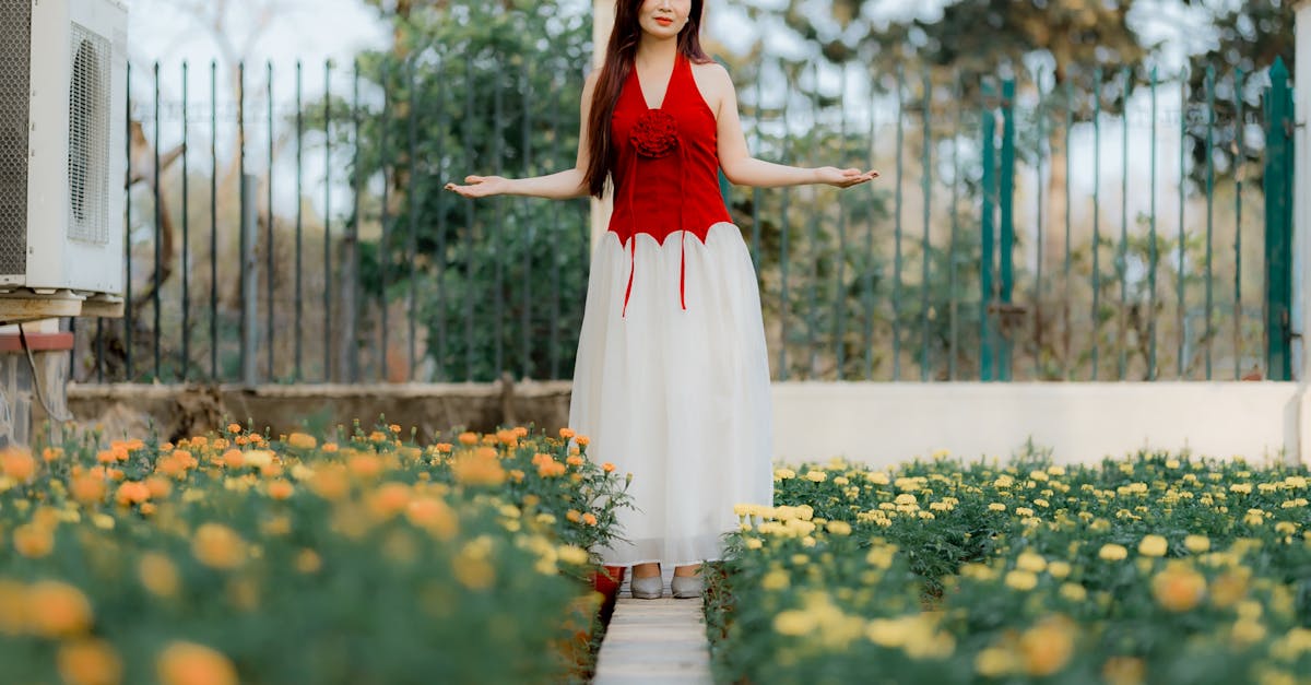 découvrez notre collection de robes d'été légères, confortables et tendance, parfaites pour affronter la chaleur avec style. commandez la robe estivale idéale pour vos journées ensoleillées !