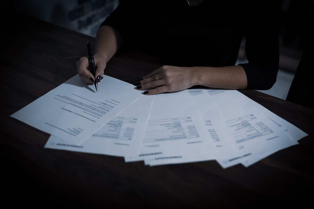 découvrez tout ce qu’il faut savoir sur les taxes : définition, types d’impôts, obligation fiscale, conseils pour optimiser votre fiscalité et informations essentielles pour particuliers et entreprises.