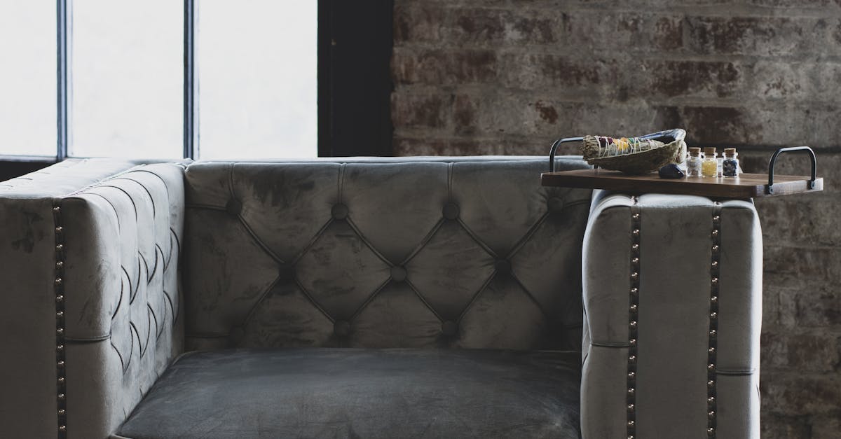 découvrez notre sélection de chaises en velours, alliant élégance et confort pour sublimer votre intérieur. parfaites pour une déco moderne et raffinée !