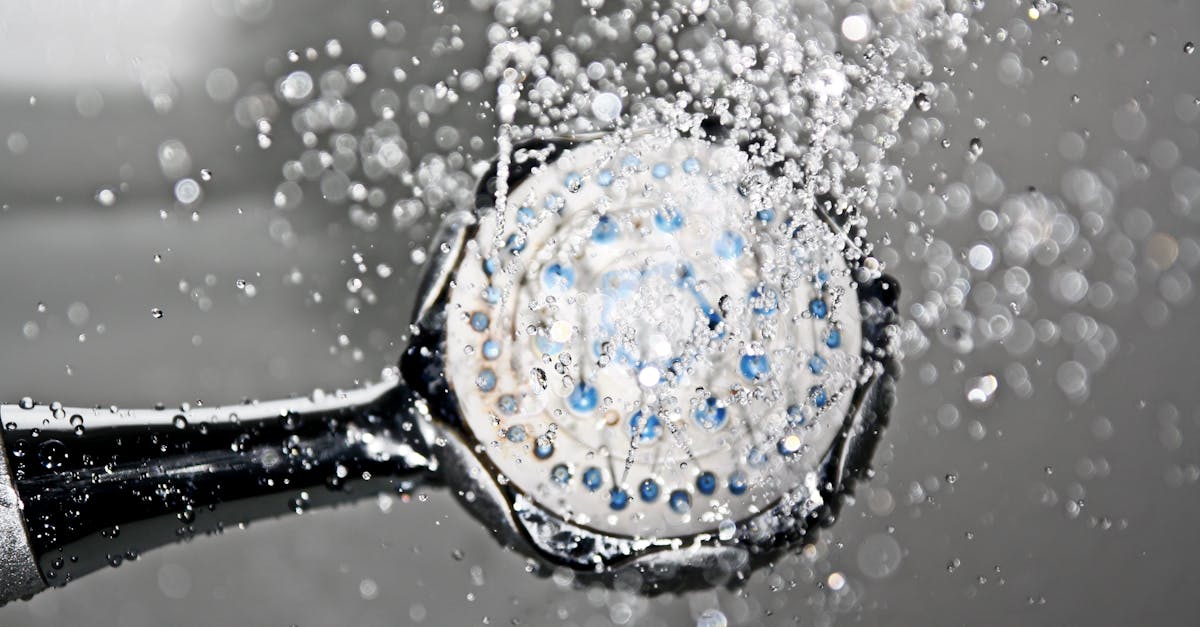 découvrez tout ce qu'il faut savoir sur les chauffe-eau : types, avantages, conseils d'installation et d'entretien pour garantir une eau chaude fiable et économique au quotidien.