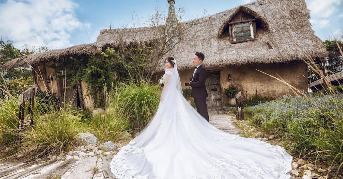 découvrez notre collection de robes de mariée élégantes et tendance pour sublimer votre grand jour. qualité, style et conseils personnalisés pour trouver la robe parfaite.