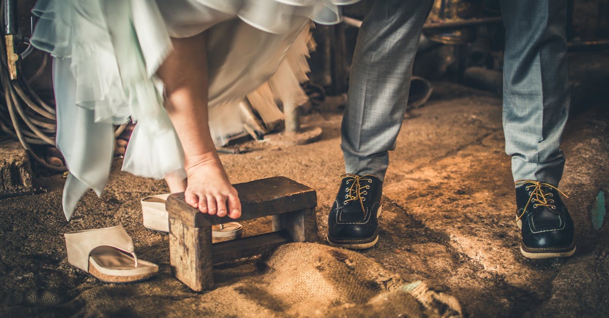 découvrez tous les tissus pour robe de mariée : conseils, choix des matières et astuces pour trouver le textile idéal afin de sublimer votre tenue lors de votre mariage.